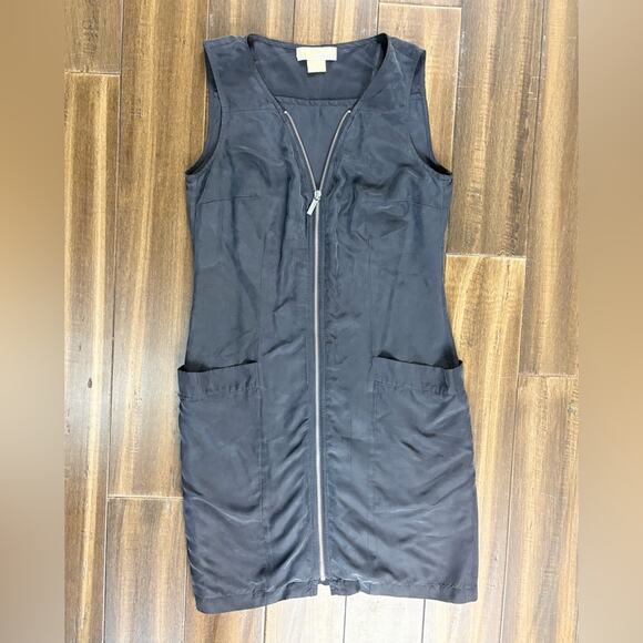 100% Silk Michael Kors size 4 Zip Up Sleeveless Dress w/ Pockets LBD lightweight - Picture 1 of 13